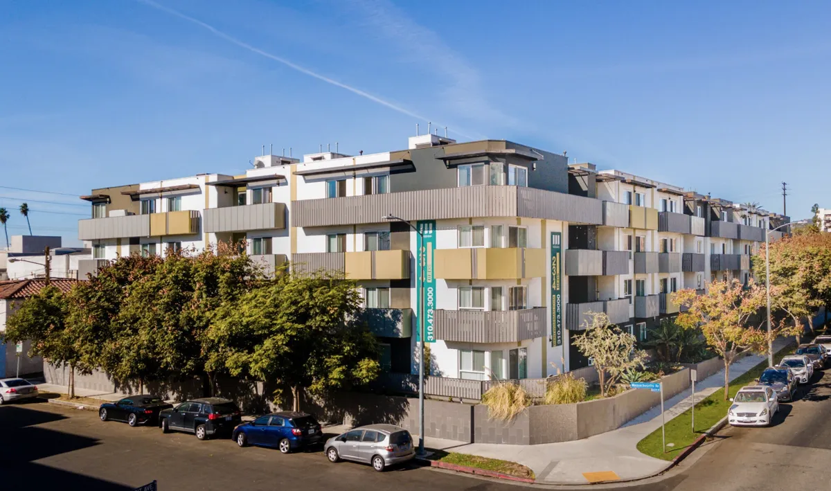 Explore 1539 Beloit Ave near UCLA