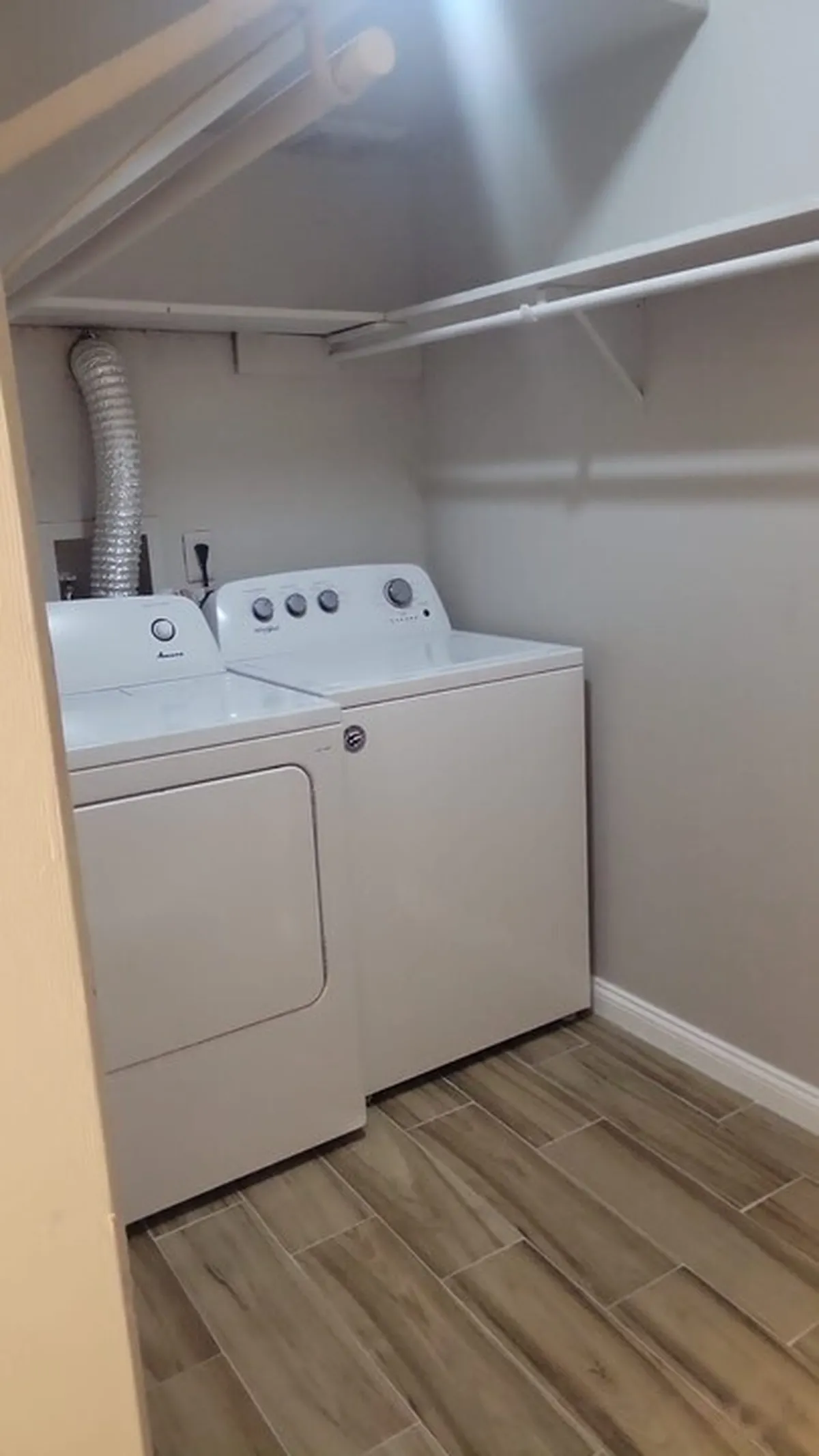 Woodtrail Apartment Homes Apartments in Westchase, Houston, TX Renty.AI