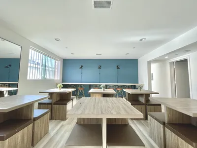 1476 W 35th St, Los Angeles, CA 90018 Study Room