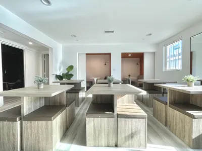 1476 W 35th St, Los Angeles, CA 90018 Study Room