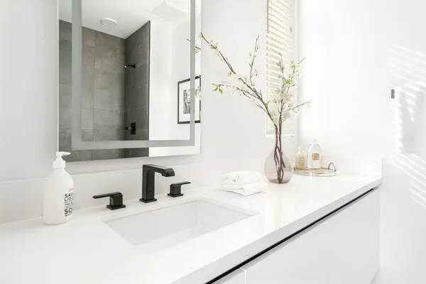 905 S Vermont Ave, Los Angeles, CA 90006 Apartment at Kanvas for Rent in Koreatown, Los Angeles | Tripalink