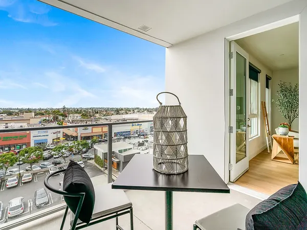 Cobalt in Washington Culver, Culver City | Studio, 1- to 3-Bedroom Rentals Available