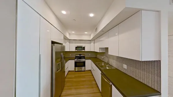 UCLA Off-Campus Housing | Kiowa Stone | Studio, 1- to 3-Bedroom Rentals Available