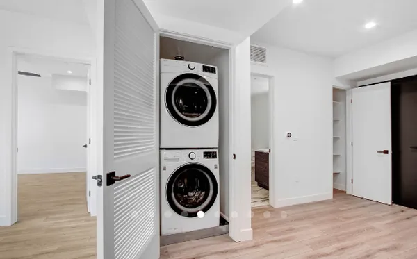 3555 Overland Ave in Westside Village, Los Angeles | Studio, 1- to 3-Bedroom Rentals Available