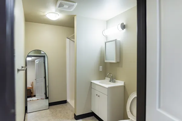 UW Off-Campus Housing | Alta Studios | Studio, 1- to 3-Bedroom Rentals Available