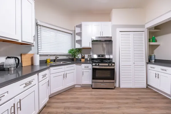 3228 Adeline in South Berkeley, Berkeley | Studio, 1- to 3-Bedroom Rentals Available
