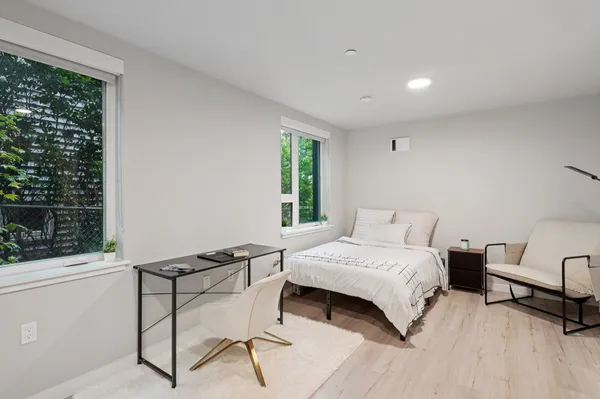 UW Off-Campus Housing | Clara Apartments | Studio, 1- to 3-Bedroom Rentals Available