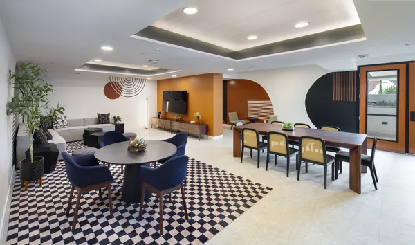 988 S Manhattan Pl, Los Angeles, CA 90019 Somi for rent in Koreatown, Los Angeles | 1-Bedroom Rentals Available