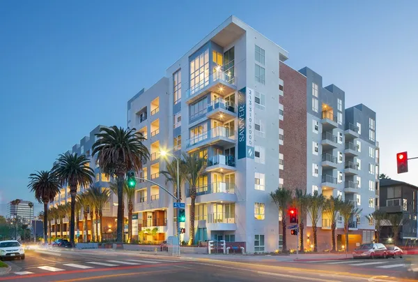 Sawyer for rent in Koreatown, Los Angeles | 2-Bedroom Rentals Available