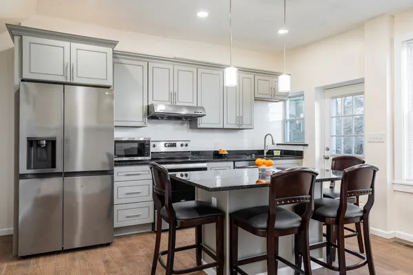 CMU Off-Campus Housing | 1808 Shady Ave | Studio, 1- to 3-Bedroom Rentals Available