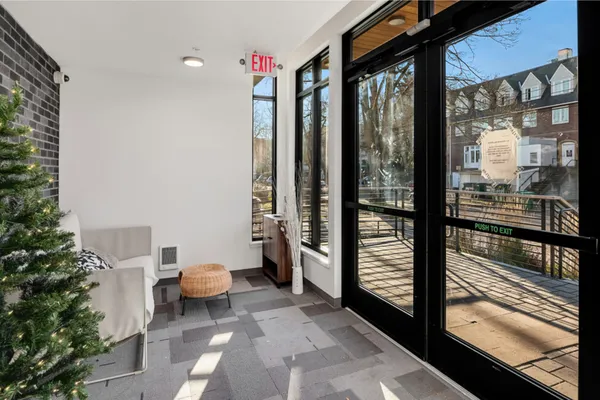 UW Off-Campus Housing | Fifty-Two Apartments | Studio, 1- to 3-Bedroom Rentals Available
