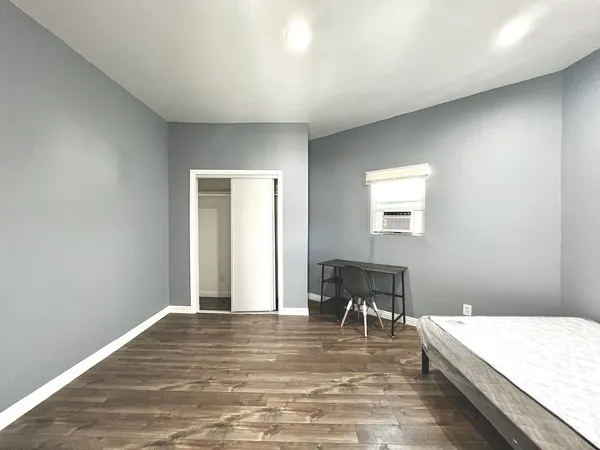 1142 W 35th St, Los Angeles, CA 90007 USC Off-Campus Housing | 1142 W 35th St | Studio, 1- to 3-Bedroom Rentals Available