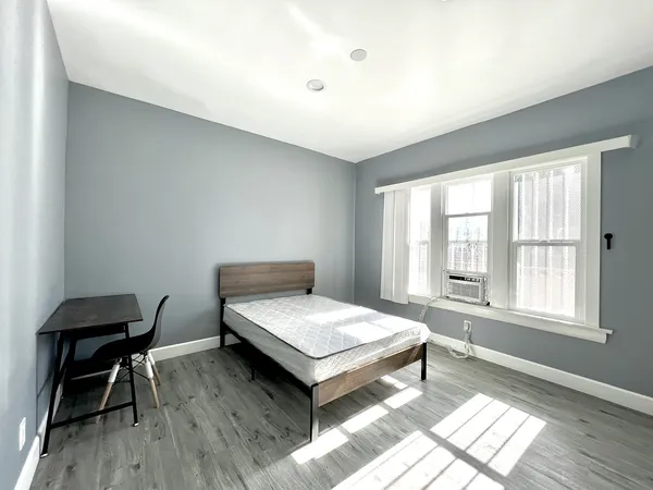 1142 W 35th St, Los Angeles, CA 90007 USC Off-Campus Housing | 1142 W 35th St | Studio, 1- to 3-Bedroom Rentals Available