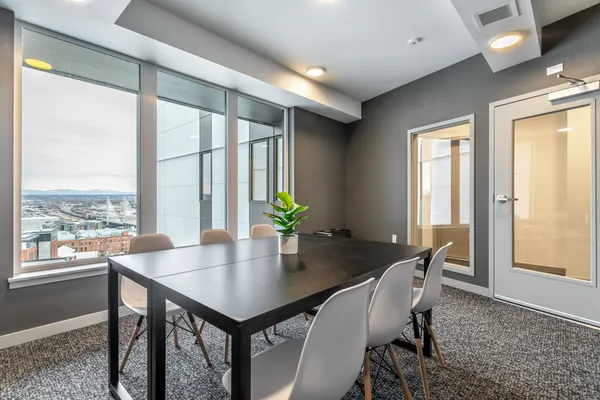Ellis Apartments in Downtown Tacoma, Tacoma | Studio, 1- to 3-Bedroom Rentals Available