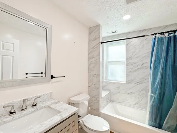 1808 Shady Ave, Pittsburgh, PA 15217 CMU Off-Campus Housing | 1808 Shady Ave | Studio, 1- to 3-Bedroom Rentals Available