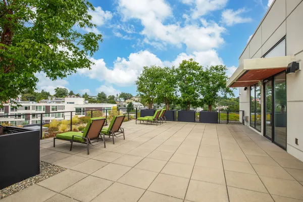 Avant Apartments in Downtown Seattle, Seattle | Studio, 1- to 3-Bedroom Rentals Available
