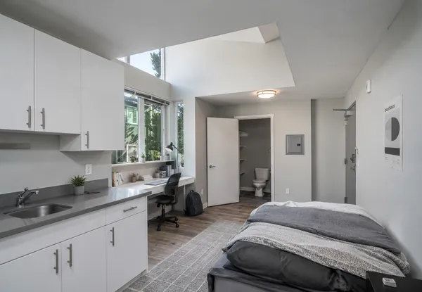 7th Ave Place for Rent near UW | Off-Campus Apartments