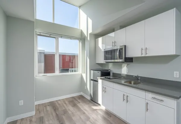 UW Off-Campus Housing | 7th Ave Place | Studio, 1- to 3-Bedroom Rentals Available