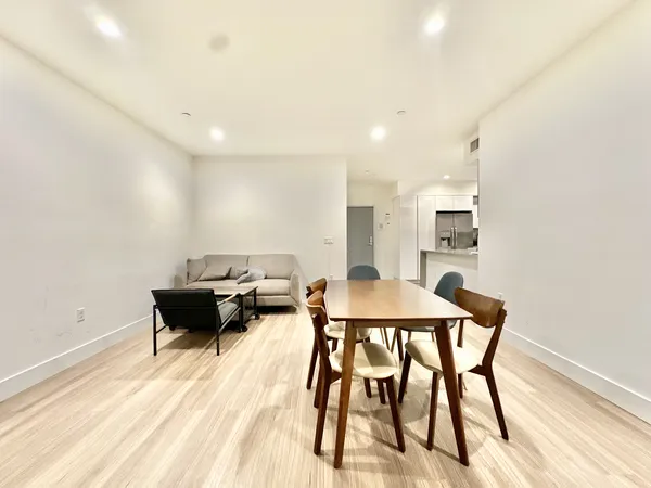UCLA Off-Campus Housing | 1265 Barry Ave | Studio, 1- to 3-Bedroom Rentals Available