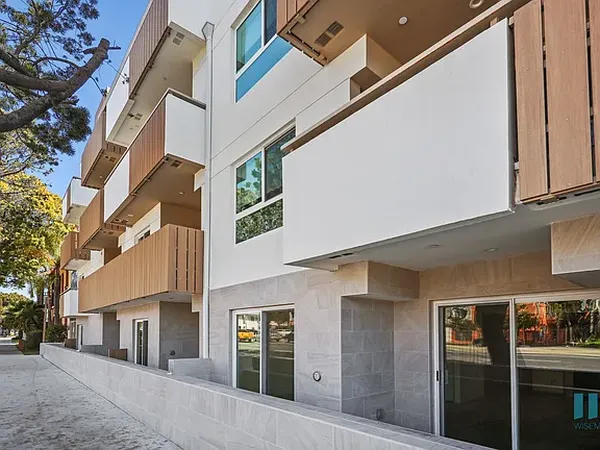 Venice Wave in Venice, Los Angeles | Studio, 1- to 3-Bedroom Rentals Available