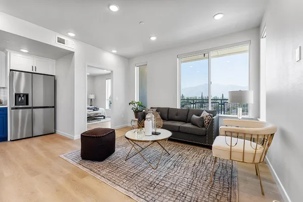 Solare in Arcadia City, Arcadia | Studio, 1- to 3-Bedroom Rentals Available