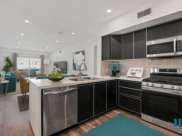 UCLA Off-Campus Housing | Selby Venti | Studio, 1- to 3-Bedroom Rentals Available