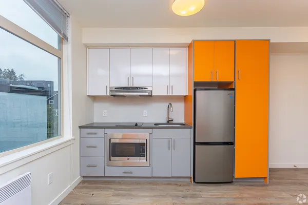 Jupiter Apartments in Downtown Seattle, Seattle | Studio, 1- to 3-Bedroom Rentals Available