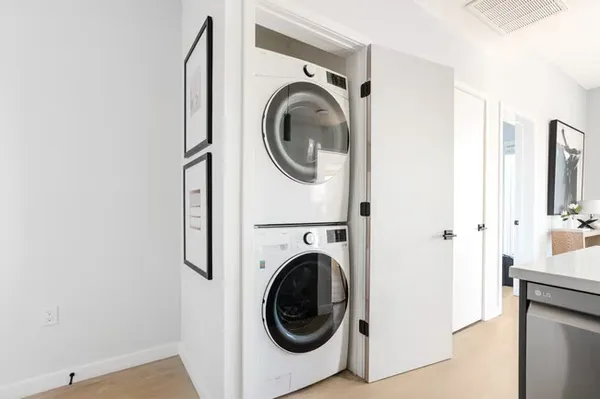 905 S Vermont Ave, Los Angeles, CA 90006 Apartment at Kanvas for Rent in Koreatown, Los Angeles | Tripalink