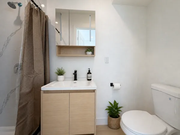 1337 West 36th Street in South Los Angeles, Los Angeles | Studio, 1- to 3-Bedroom Rentals Available