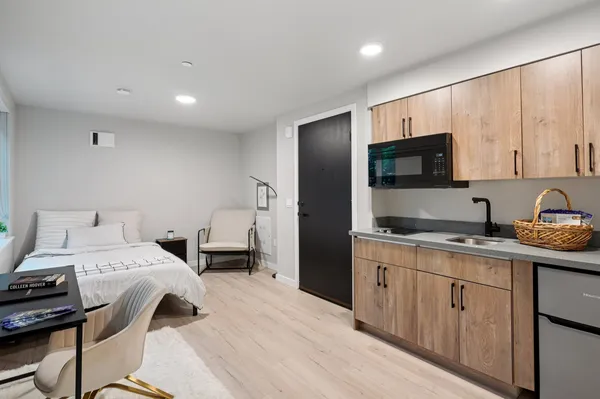 UW Off-Campus Housing | Clara Apartments | Studio, 1- to 3-Bedroom Rentals Available