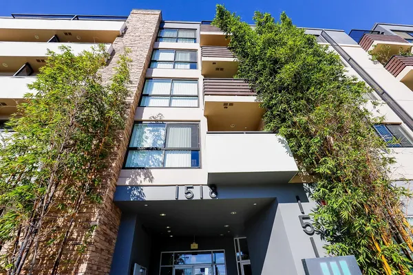 UCLA Off-Campus Housing | Santa Monica Federal | Studio, 1- to 3-Bedroom Rentals Available