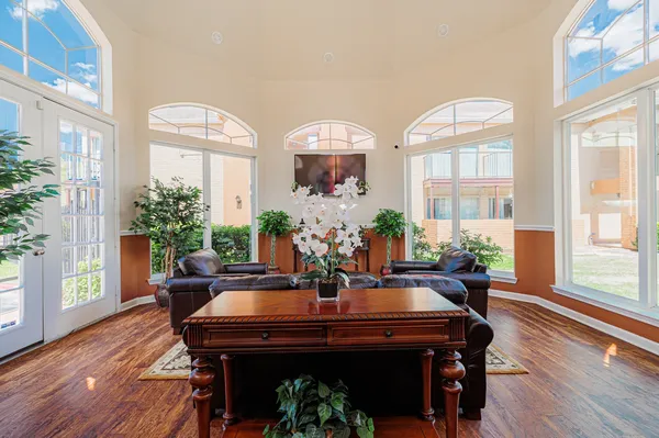 Nottingham Residences for rent in Memorial, Houston | 3-Bedroom Rentals Available