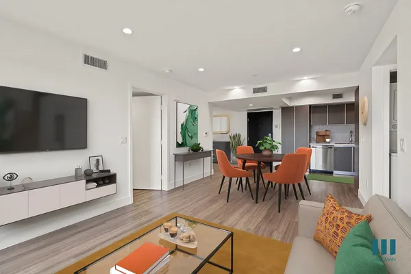 UCLA Off-Campus Housing | Santa Monica Breeze | Studio, 1- to 3-Bedroom Rentals Available