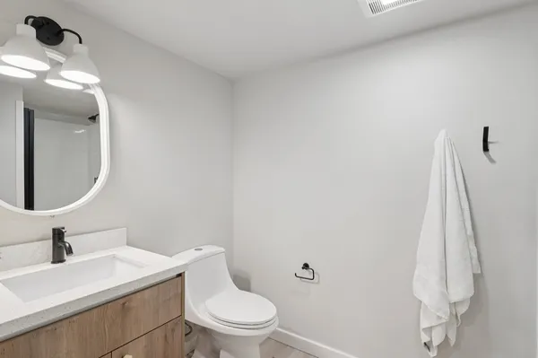 UW Off-Campus Housing | Clara Apartments | Studio, 1- to 3-Bedroom Rentals Available