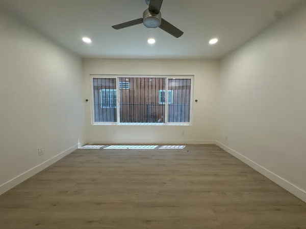 1189 West 36th Place for Rent near USC | Off-Campus Housing