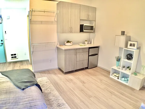 Vistana Apartments in Downtown Seattle, Seattle | Studio, 1- to 3-Bedroom Rentals Available