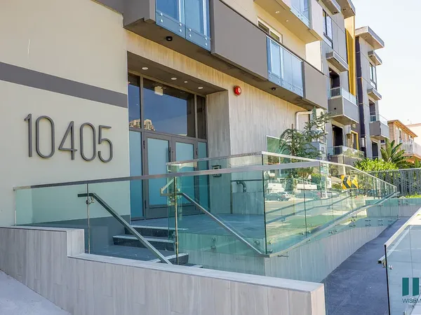 UCLA Off-Campus Housing | Louisiana Glen | Studio, 1- to 3-Bedroom Rentals Available