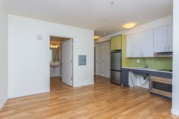 Jupiter Apartments in Downtown Seattle, Seattle | Studio, 1- to 3-Bedroom Rentals Available
