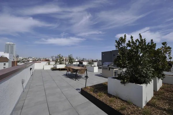 738 Normandie in Koreatown, Los Angeles | Studio, 1- to 3-Bedroom Rentals Available