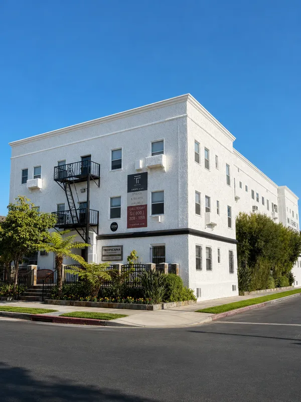 USC Off-Campus Housing | 1256 W 29th St | Studio, 1- to 3-Bedroom Rentals Available