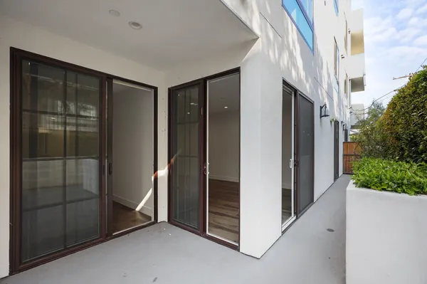 UCLA Off-Campus Housing | Kelton Madera | Studio, 1- to 3-Bedroom Rentals Available