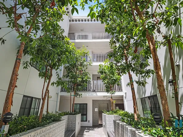 UCLA Off-Campus Housing | Kiowa Stone | Studio, 1- to 3-Bedroom Rentals Available