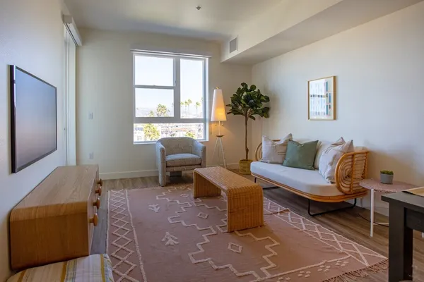 Sawyer for rent in Koreatown, Los Angeles | 2-Bedroom Rentals Available