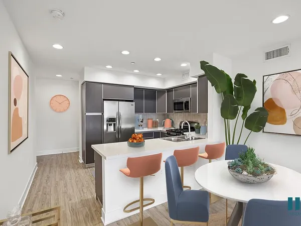 Poinsettia Sunset in Hollywood, Los Angeles | Studio, 1- to 3-Bedroom Rentals Available