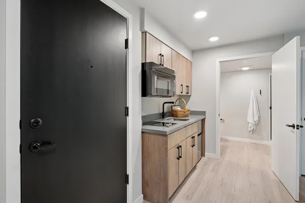 UW Off-Campus Housing | Clara Apartments | Studio, 1- to 3-Bedroom Rentals Available