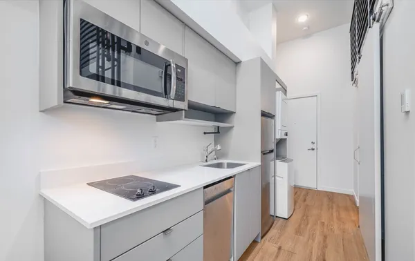 UW Off-Campus Housing | Thirty-One Apartments | Studio, 1- to 3-Bedroom Rentals Available