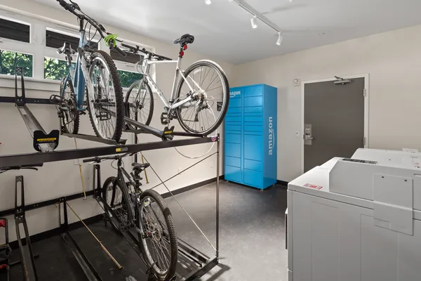 Nook Studios in Fremont, Seattle | Studio, 1- to 3-Bedroom Rentals Available