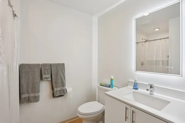 The Rocket  in Wallingford, Seattle | Studio, 1- to 3-Bedroom Rentals Available