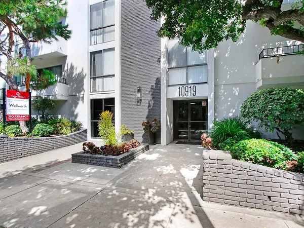 Wellworth Apartments for rent in DTLA, Los Angeles | 2-Bedroom Rentals Available