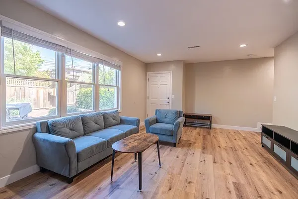 2620 Regent in South Berkeley, Berkeley | Studio, 1- to 3-Bedroom Rentals Available